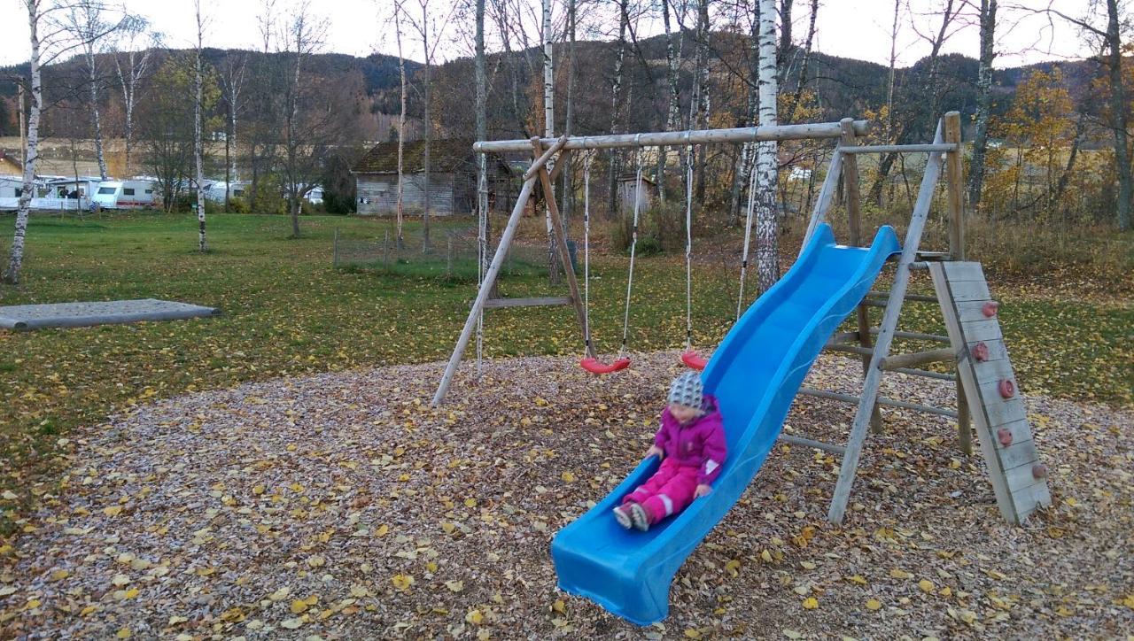 Idylliske Evjua Ved Mjosa * Skreia