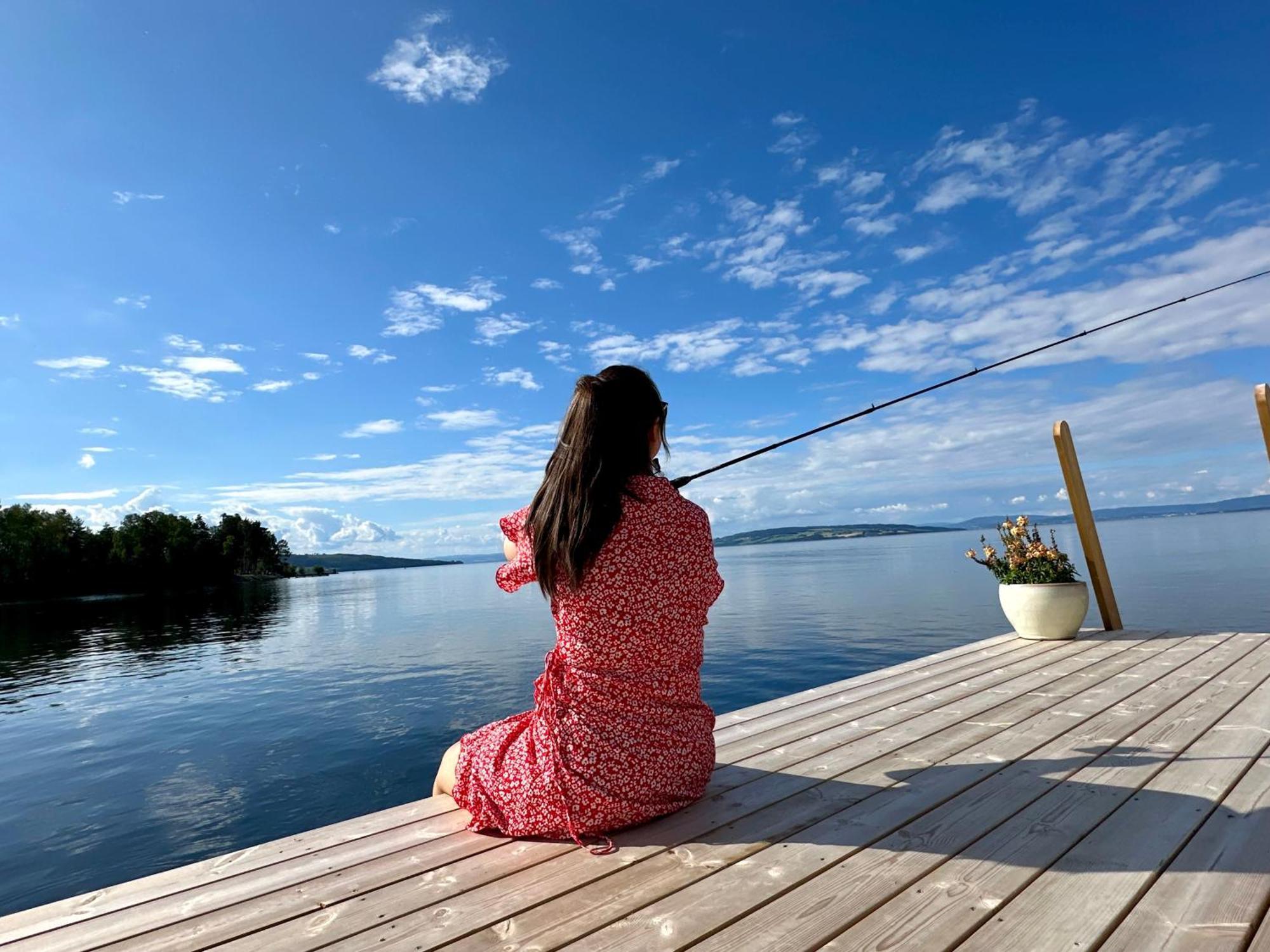 Idylliske Evjua Ved Mjosa