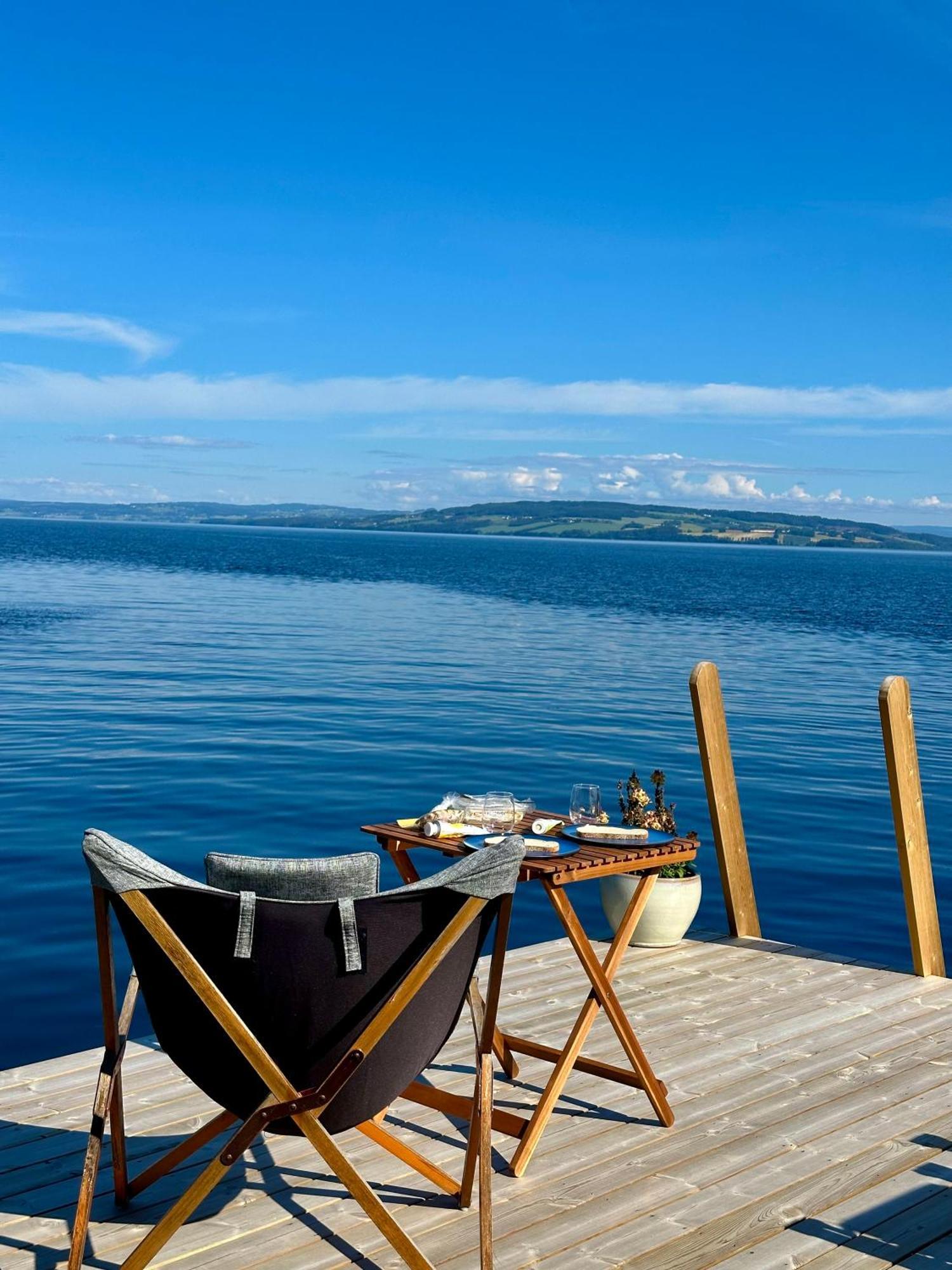 Idylliske Evjua Ved Mjosa Campsite Skreia